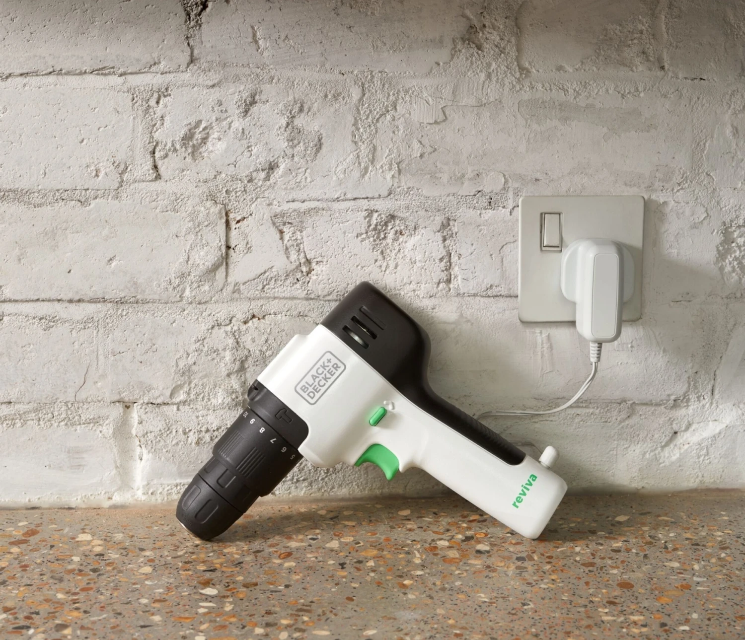 Black & Decker Black+Decker Reviva Cordless Hammer Drill 12v 8 Black & Decker Black+Decker Reviva Cordless Hammer Drill 12v - Image 6