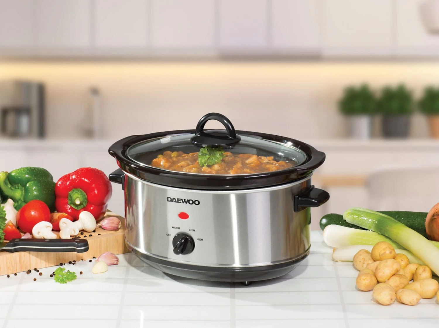 Daewoo Slow Cooker Chrome 3.5Ltr 5 Daewoo Slow Cooker Chrome 3.5Ltr - Image 3