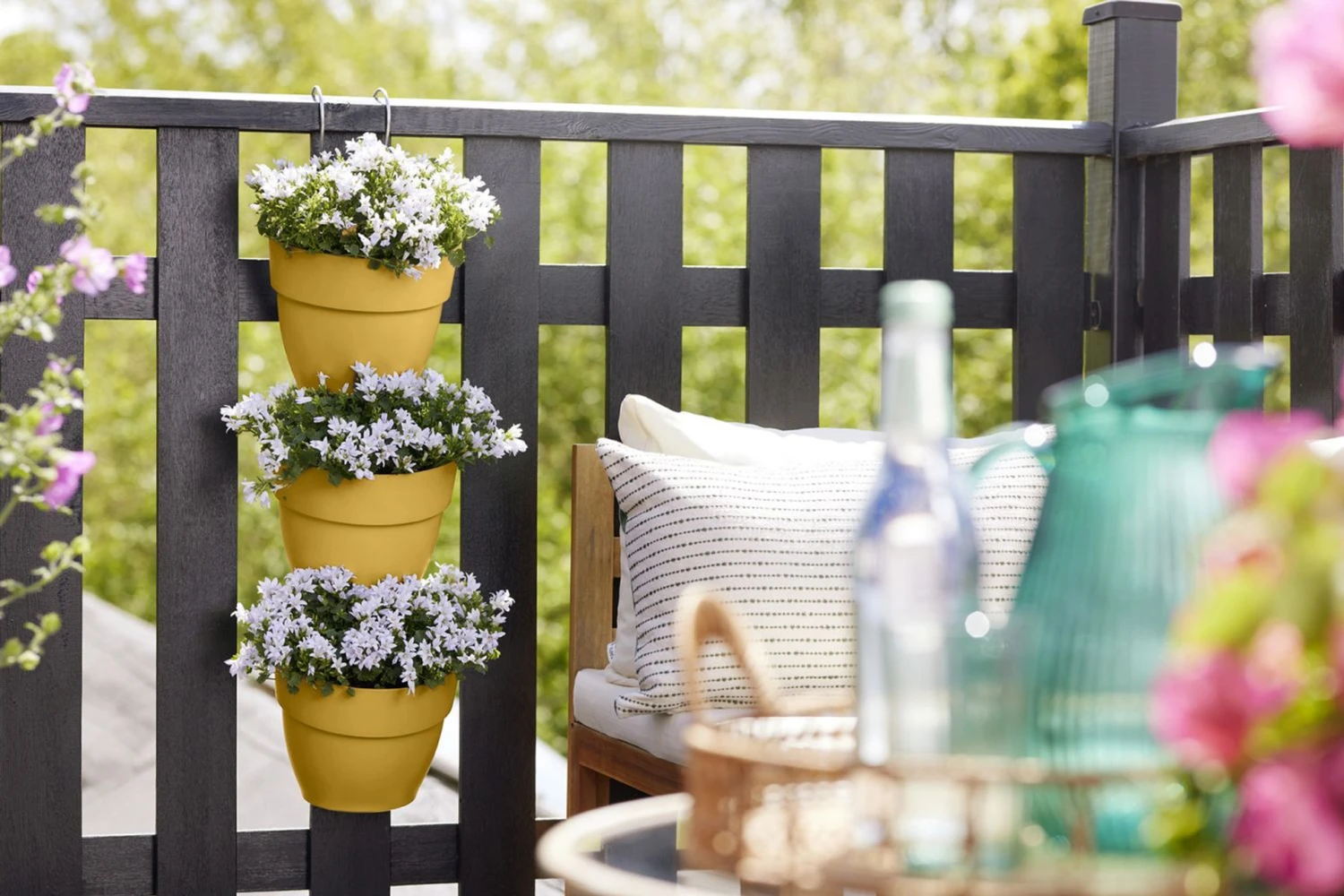 Elho Veryical Triple Planter Yellow 6 Elho Veryical Triple Planter Yellow - Image 4