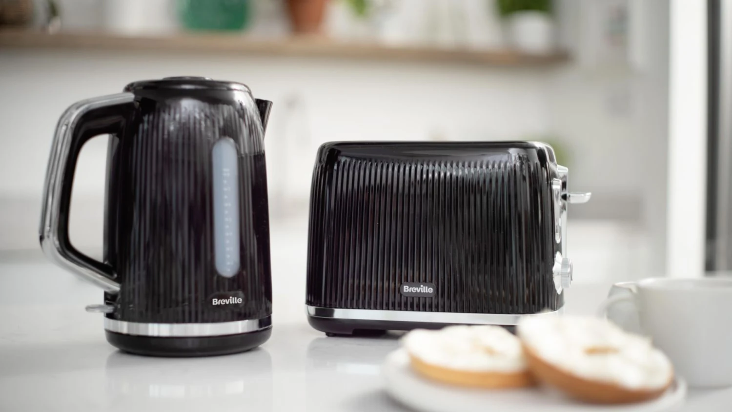 Breville Bold Jug Kettle 1.7ltr 7 Breville Bold Jug Kettle 1.7ltr - Image 5