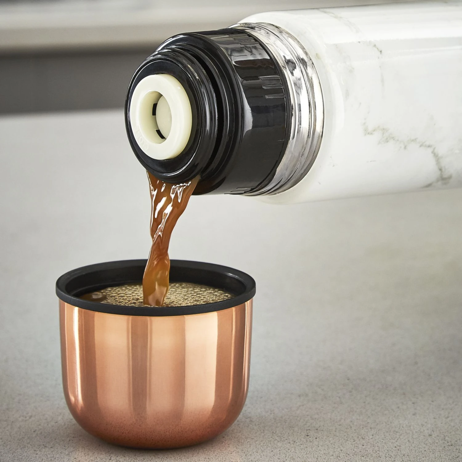 Tower Marble Rose Gold Flask 1.0Ltr 6 Tower Marble Rose Gold Flask 1.0Ltr - Image 4