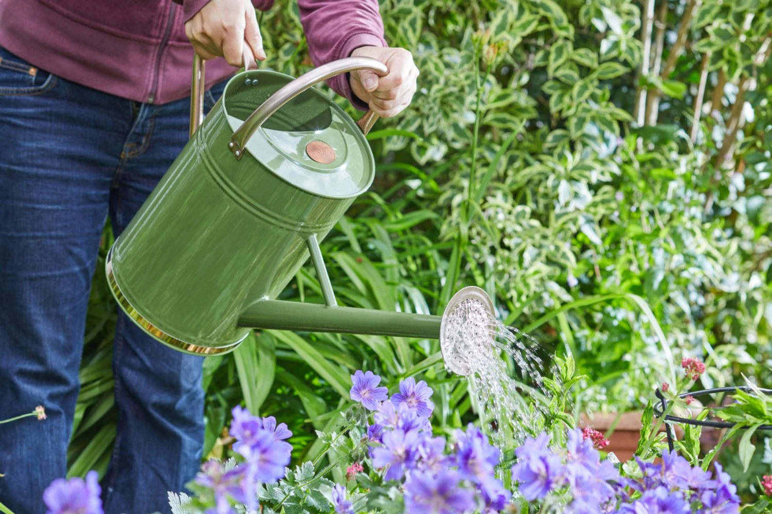 Metal Watering Can 9ltr Green 4 Metal Watering Can 9ltr Green - Image 2
